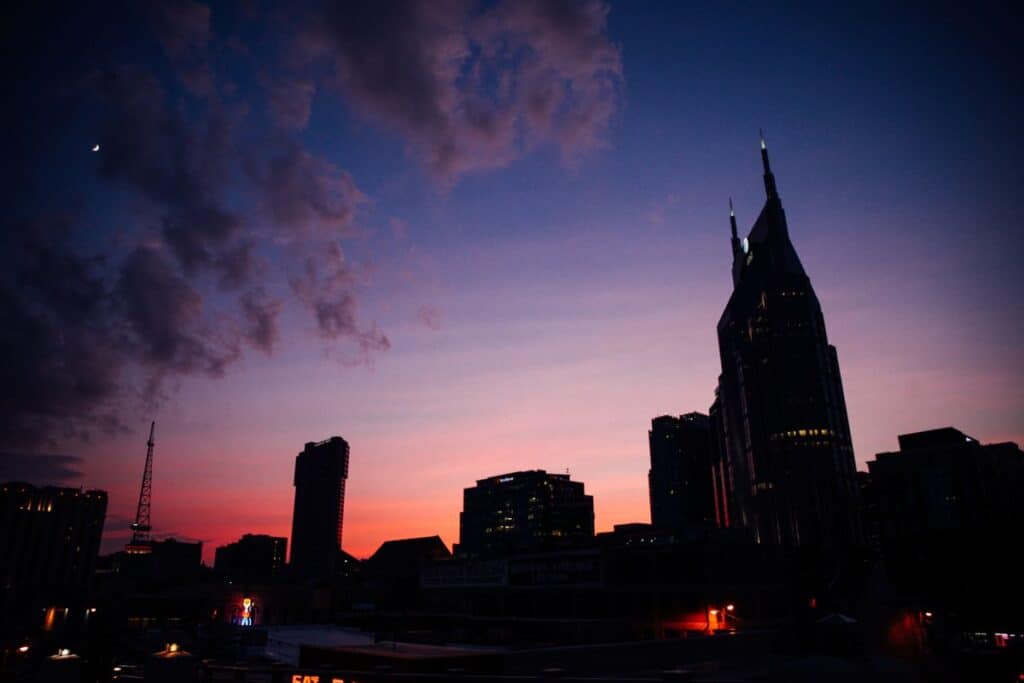 Nashville logistics recruiters serving the Nashville skyline and Middle Tennessee distribution market