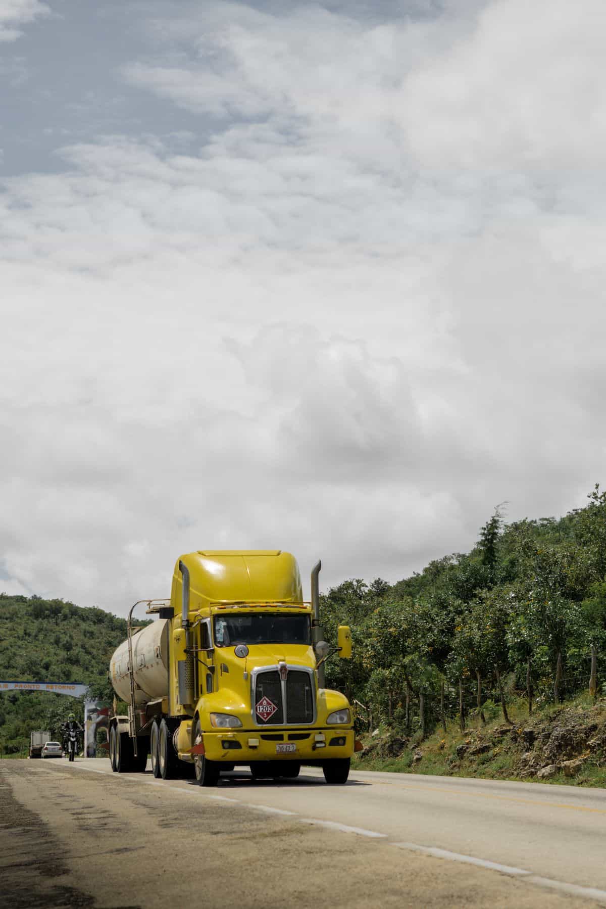 Seattle logistics recruiters support port freight and trucking along the I-5 corridor